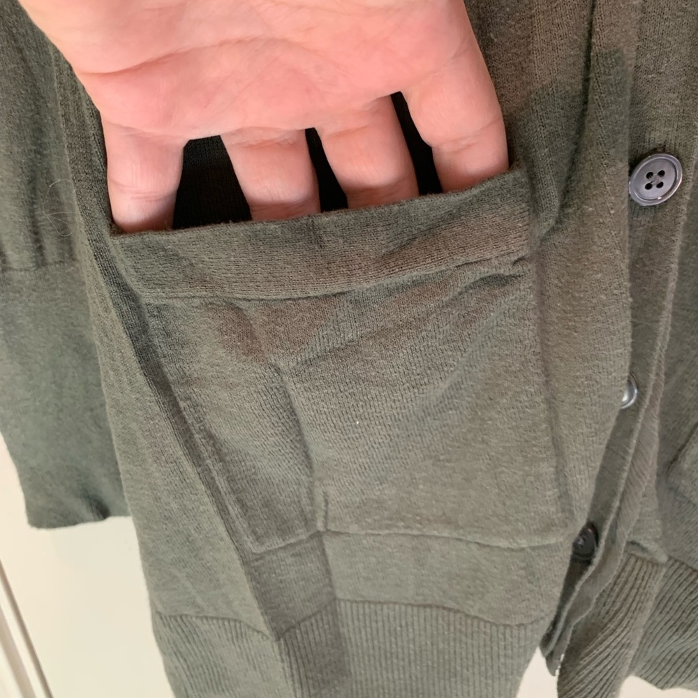 Tommy Bahama olive green button down cardigan. Size S. - Picture 5 of 10